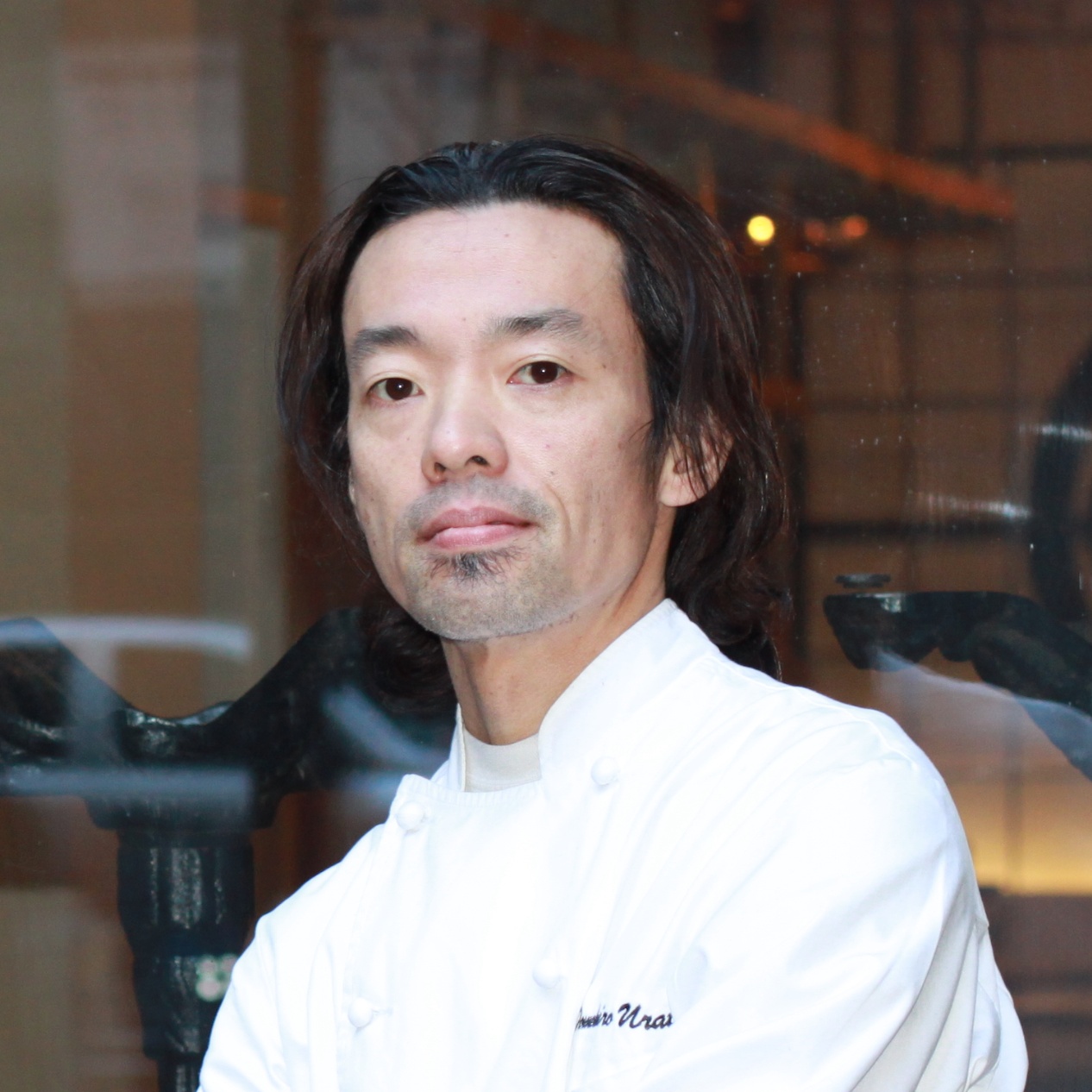 ニューグランシェフ★ヨシ 文化の交差点を体現する女性シェフ「ヨアケさん」 | Taste France Magazine